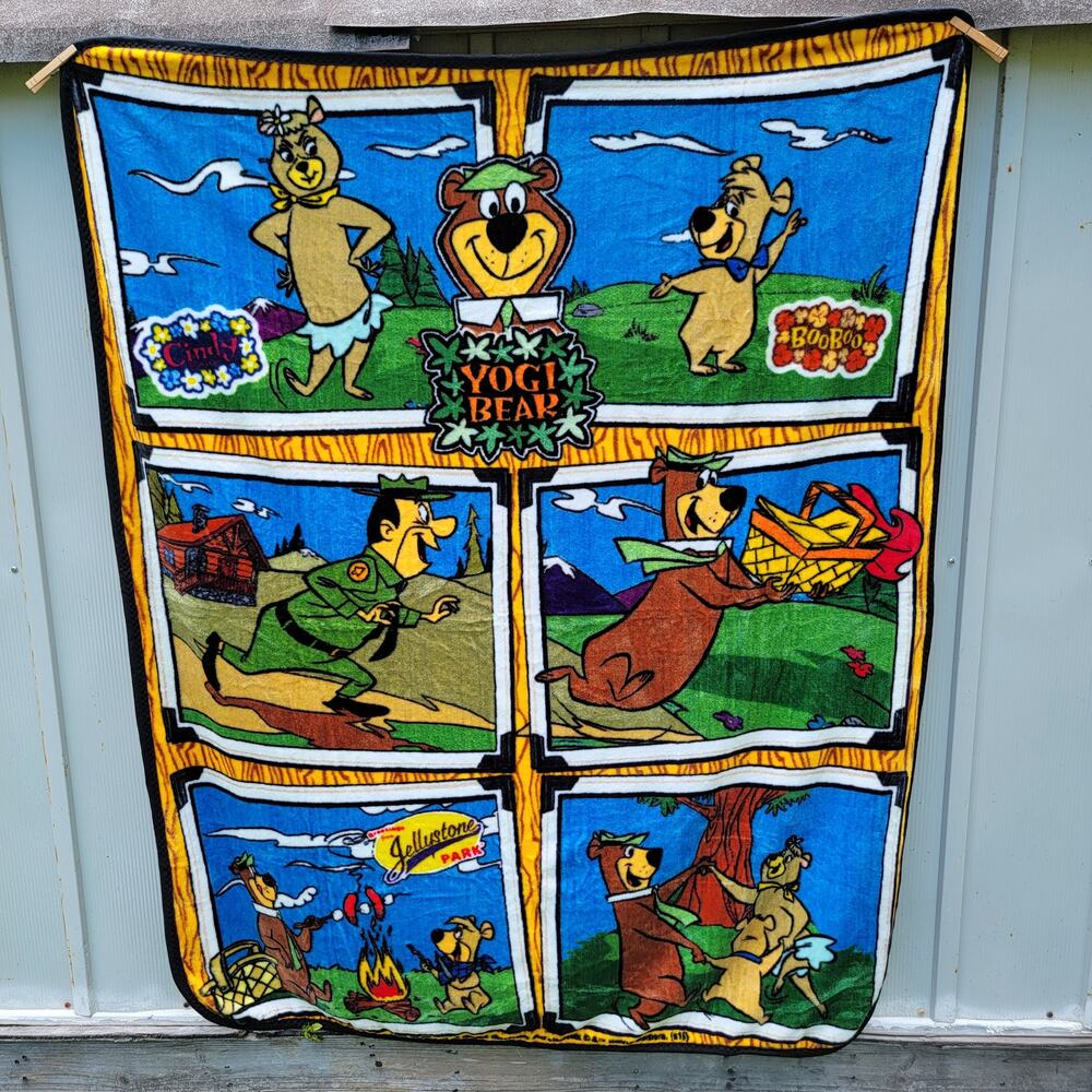 Earth Ragz Yogi Bear Fleece Throw - 50" x 62"